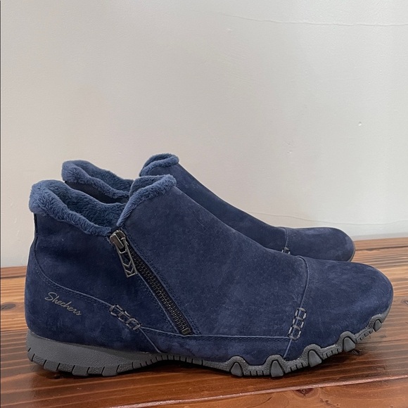 Skechers Earthy Chic Relaxed Fit Suede Biker Boots
In Navy Size 12 Wide - Picture 5 of 11